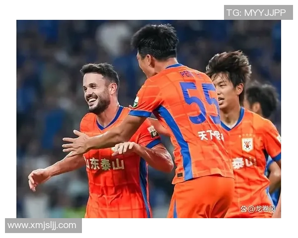 曾在中超联赛闪耀的足球明星们：从高拉特到武磊的足球传奇之路