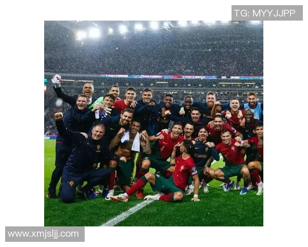 足球历史五大豪门传奇球星全景回顾:他们如何定义时代与荣耀 足球历史五大豪门传奇球星全景回顾:他们如何定义时代与荣耀